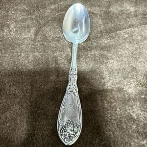 Oneida LA VIGNE Teaspoon 6” Silverplate (1908) Grapes Monogram “B”